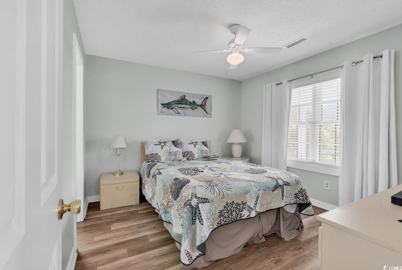 1521 N Waccamaw Dr. Photo 14