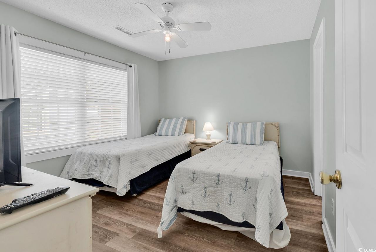 1521 N Waccamaw Dr. Photo 21