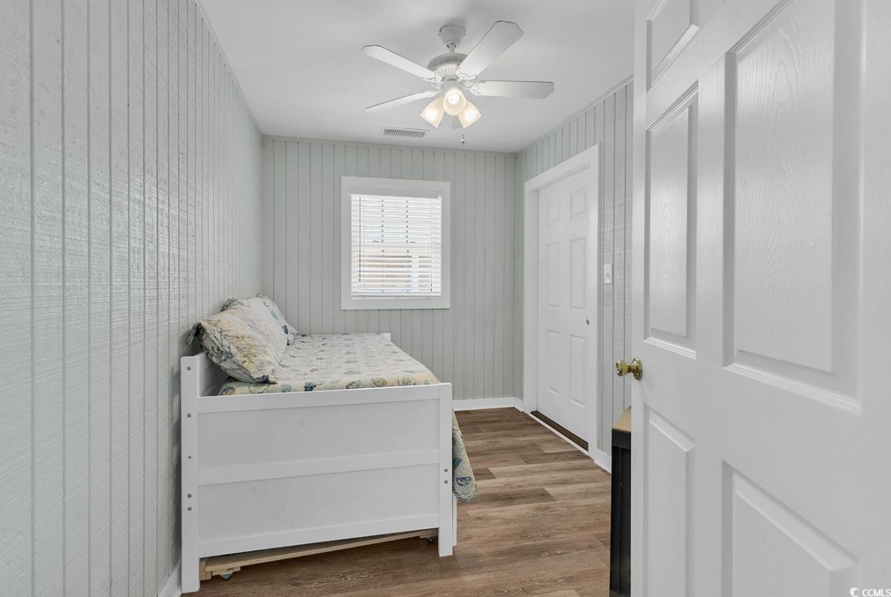 1521 N Waccamaw Dr. Photo 24