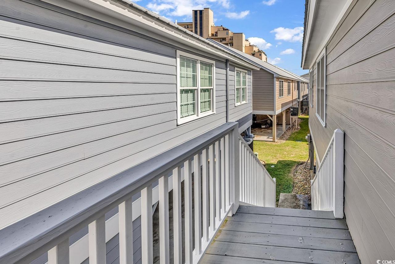 1521 N Waccamaw Dr. Photo 25