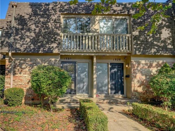 1830 E 97th Street, Kansas City, MO 64131