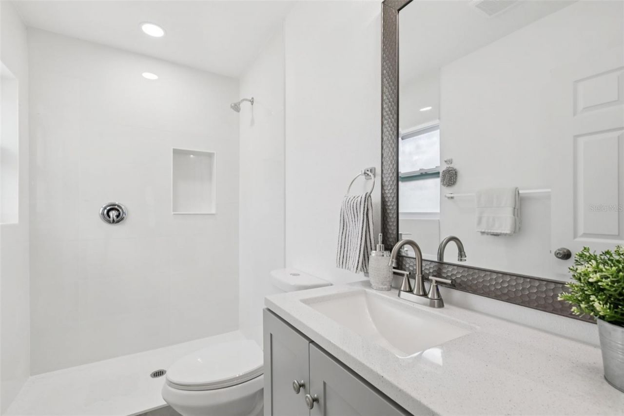 3530 Goodrich Avenue, Sarasota, FL 34234 Photo