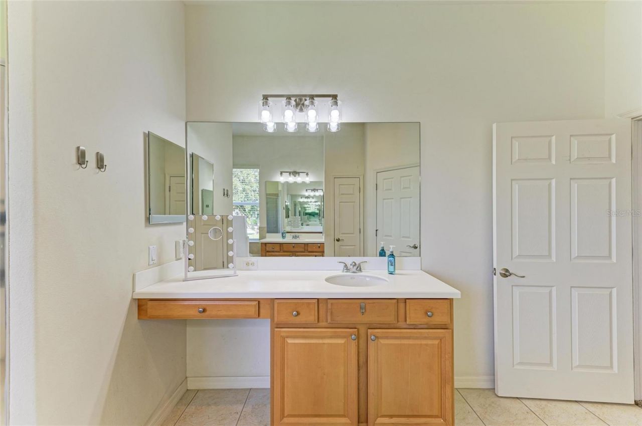 3653 Summerwind Circle, Bradenton, FL 34209 Photo