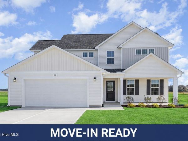 32 Littlefield Lane, La Grange, NC 28551