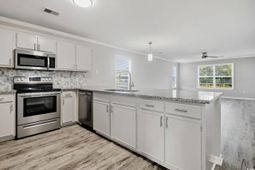 1212 River Oak Dr. photo 4