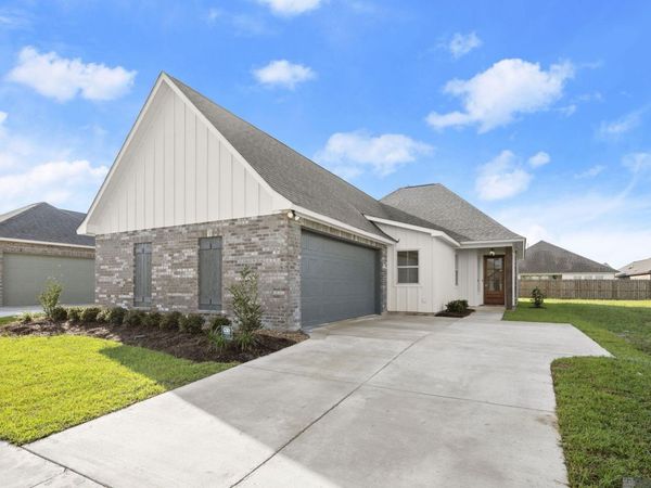 3246 Creekmere Ln, Baton Rouge, LA 70810