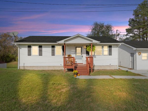 886 W Maple Street, Mecosta, MI 49332