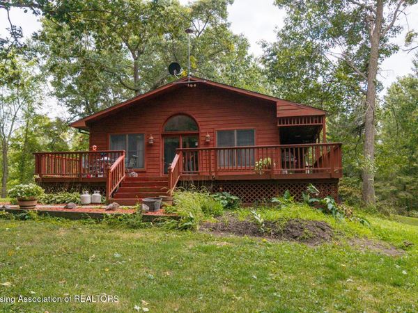 8235 E Jason Rd Road, Laingsburg, MI 48848