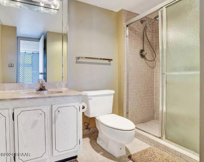 3675 N Country Club Drive, Unit 2110, Aventura, FL 33180 Photo