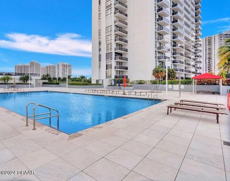 3675 N Country Club Drive, Unit 2110, Aventura, FL 33180 Photo
