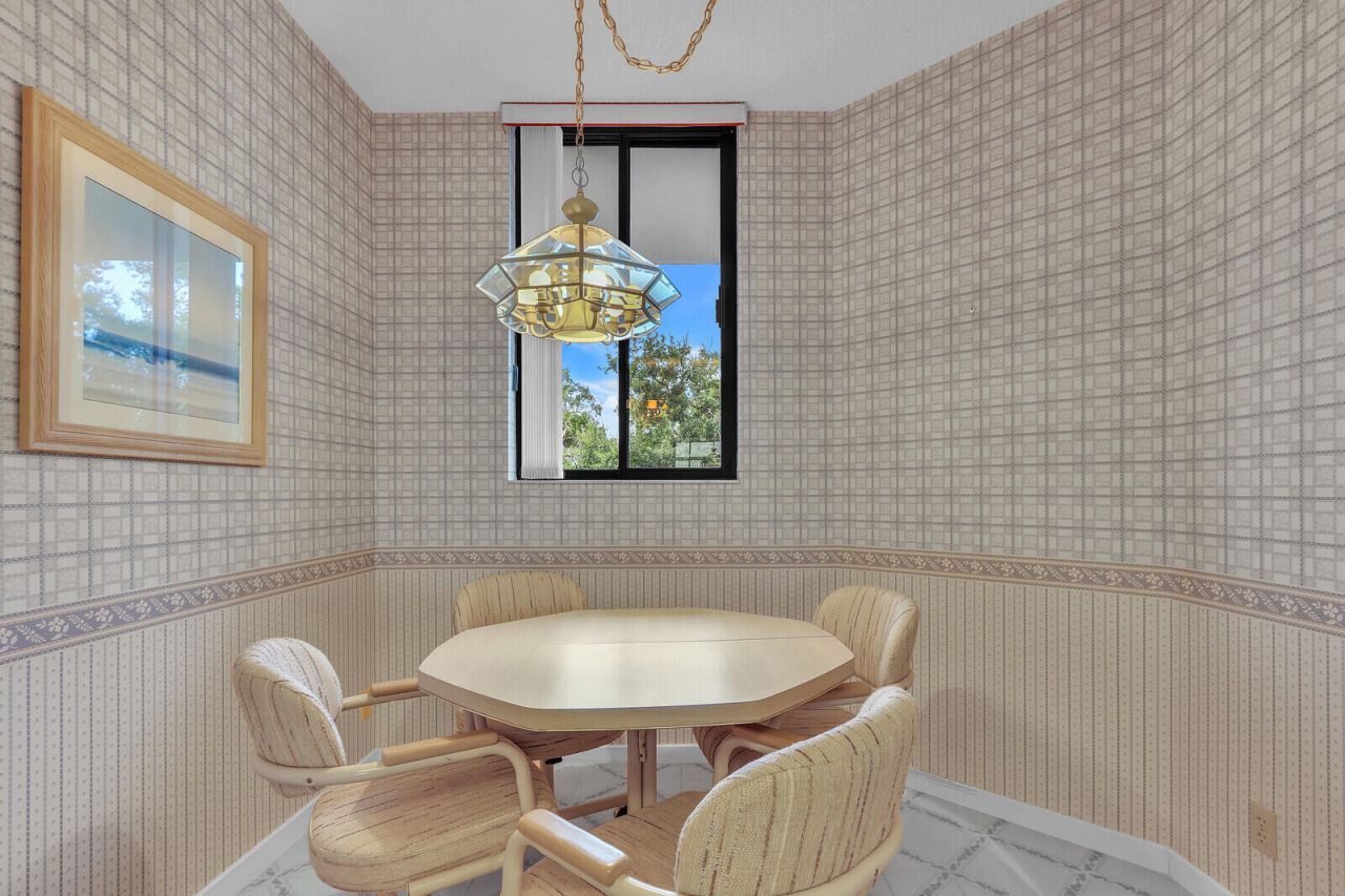 11370 Twelve Oaks Way, Unit 412, North Palm Beach, FL 33408 Photo