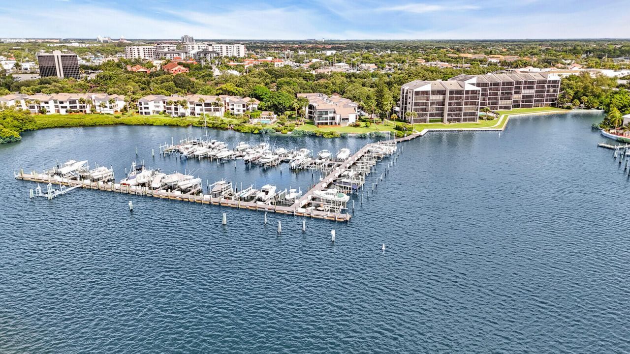 11370 Twelve Oaks Way, Unit 412, North Palm Beach, FL 33408 Photo