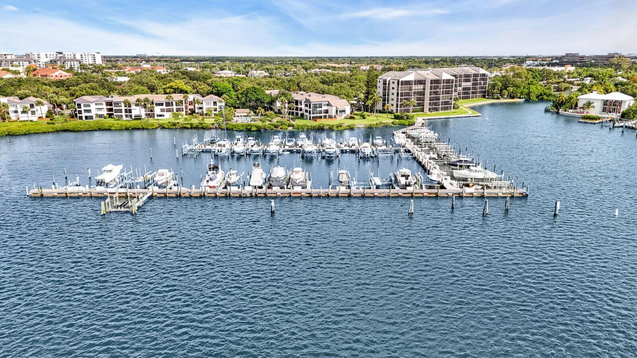 11370 Twelve Oaks Way, Unit 412, North Palm Beach, FL 33408 Photo