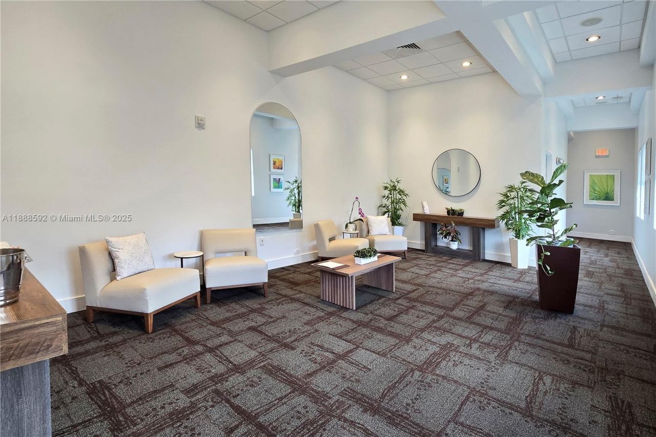 5300 NW 87th Ave, Unit 1212, Doral, FL 33178 Photo