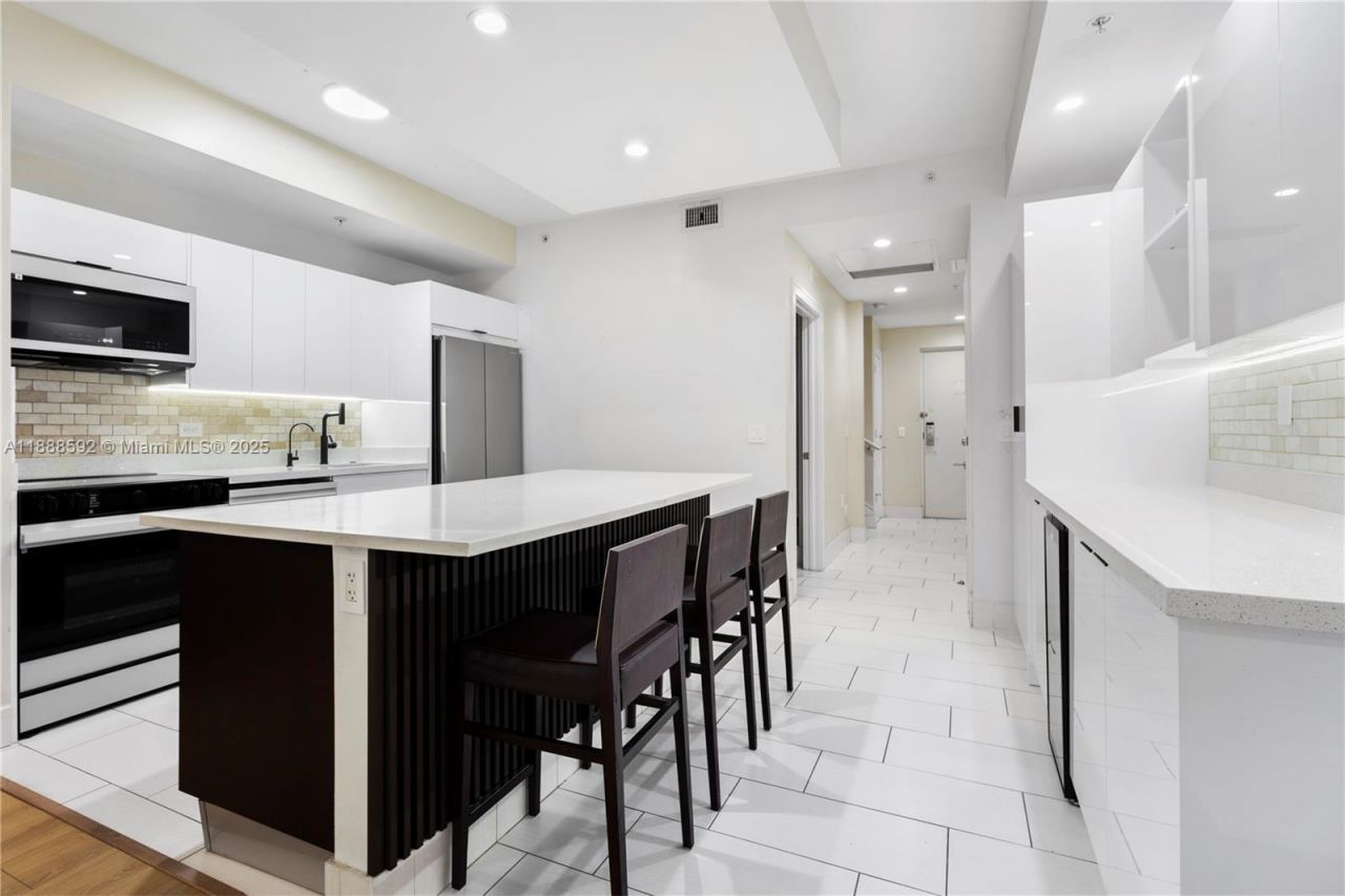 5300 NW 87th Ave, Unit 1212, Doral, FL 33178 Photo