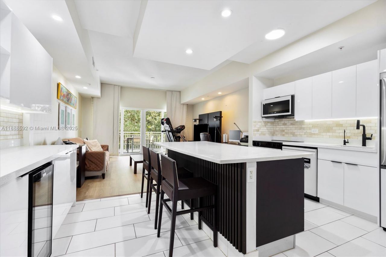 5300 NW 87th Ave, Unit 1212, Doral, FL 33178 Photo