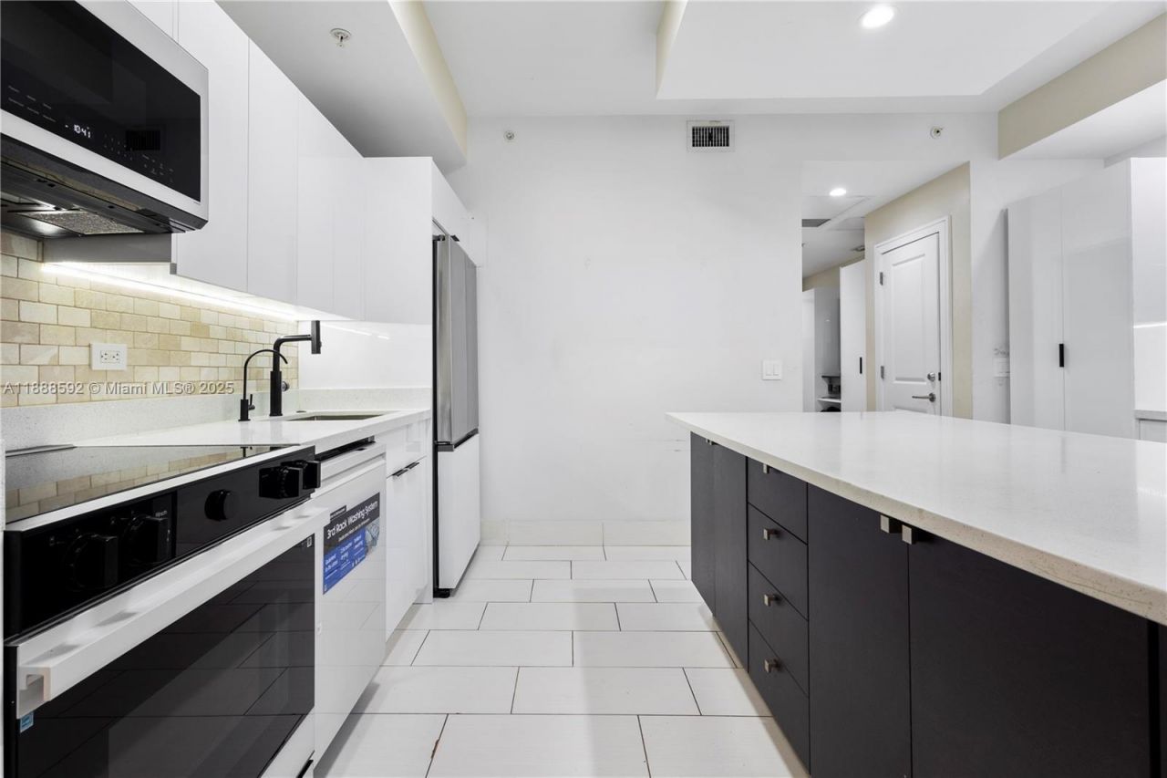 5300 NW 87th Ave, Unit 1212, Doral, FL 33178 Photo