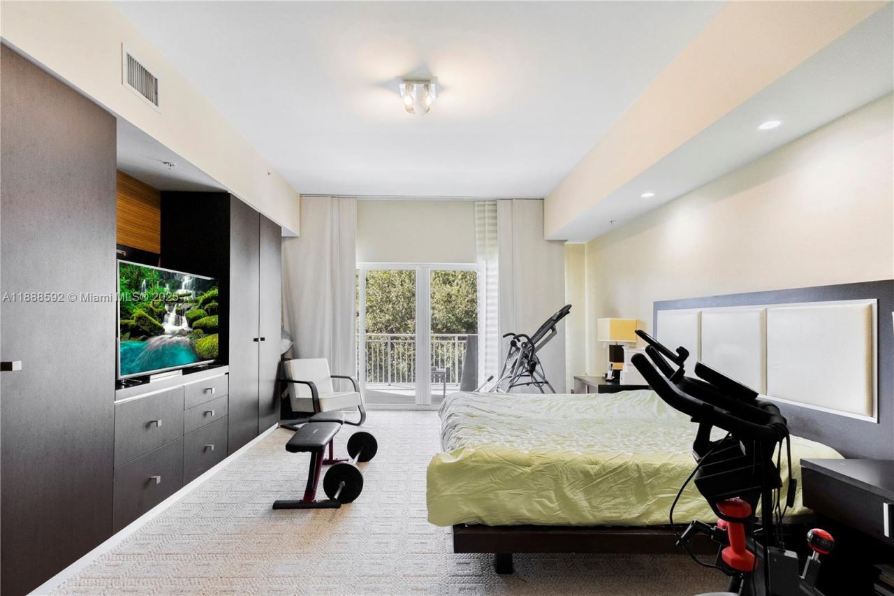 5300 NW 87th Ave, Unit 1212, Doral, FL 33178 Photo