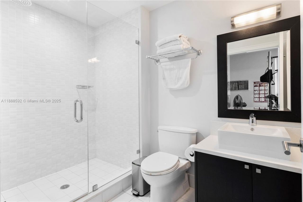 5300 NW 87th Ave, Unit 1212, Doral, FL 33178 Photo