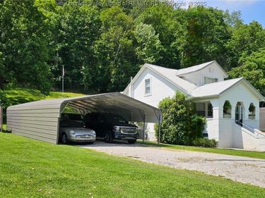 2324 Casbuck Lane, Charleston, WV 25312