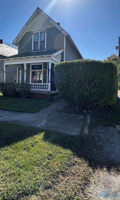 321 Mcdougal Street, Fostoria, OH 44830 Main Photo