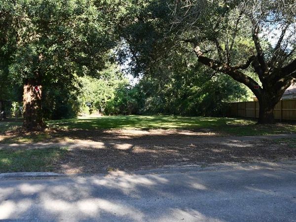 TBD 2ND Avenue, Lake Charles, LA 70601