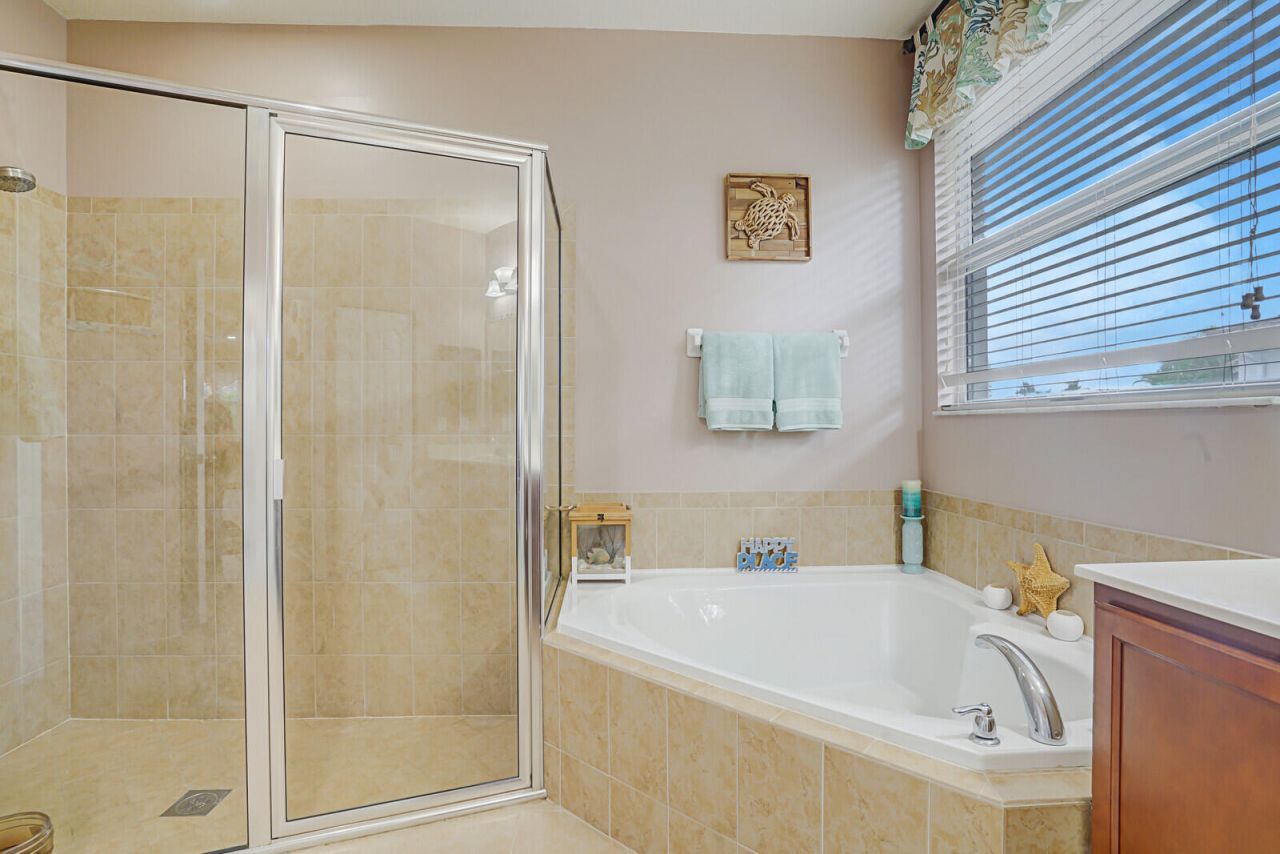 212 Behring Way, Jupiter, FL 33458 Photo