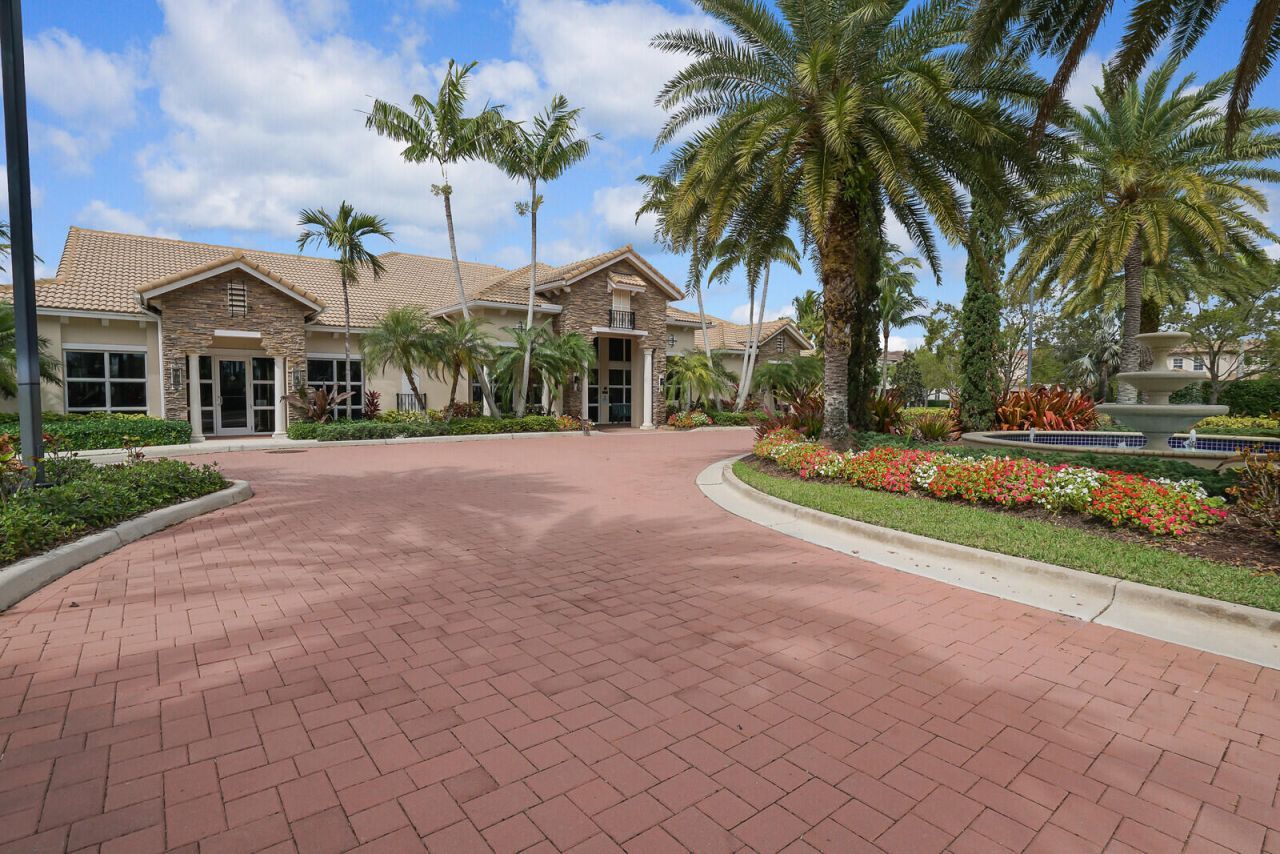 212 Behring Way, Jupiter, FL 33458 Photo