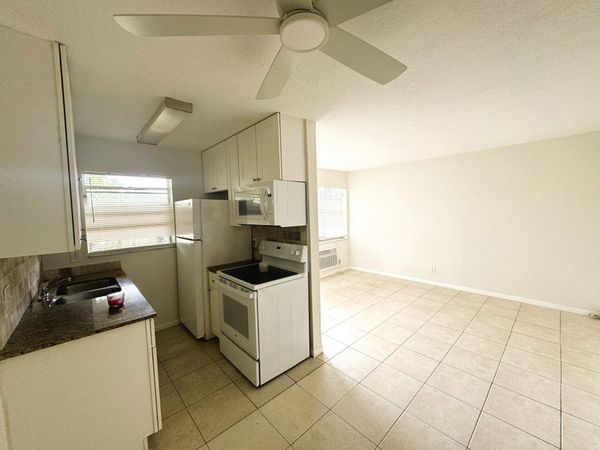 801 S Federal Highway, Unit 103, Lake Worth Beach, FL 33460
