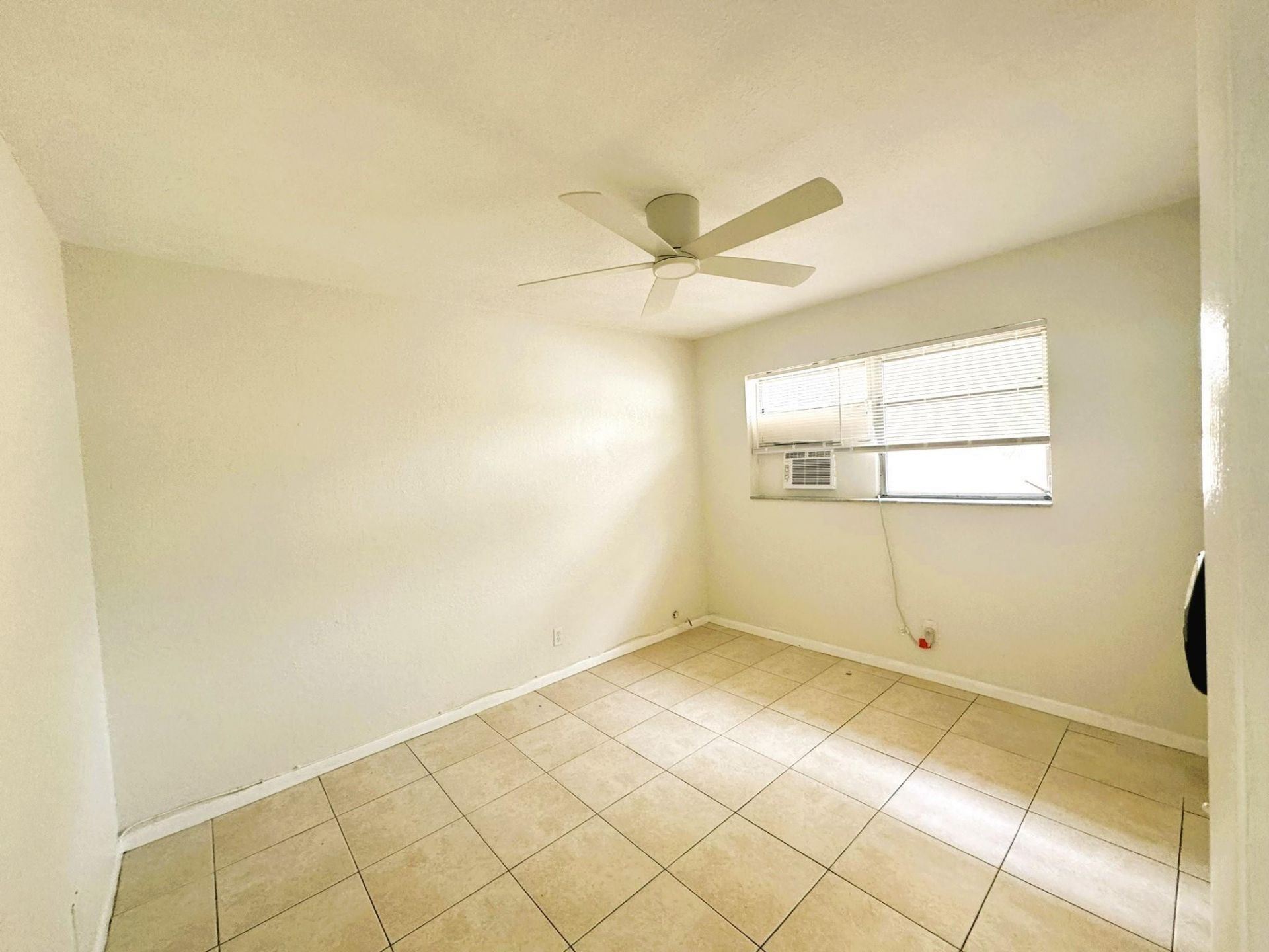 801 S Federal Highway, Unit 103, Lake Worth Beach, FL 33460 Photo