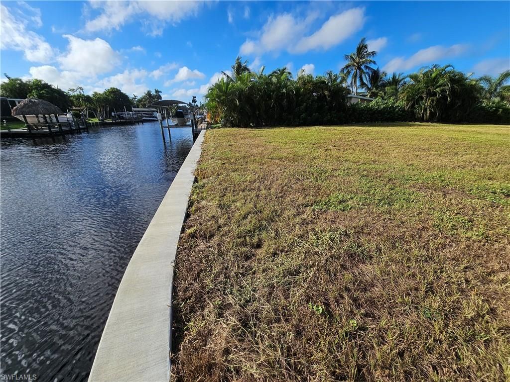 849 Montclaire Ct, Cape Coral, FL 33904 Photo