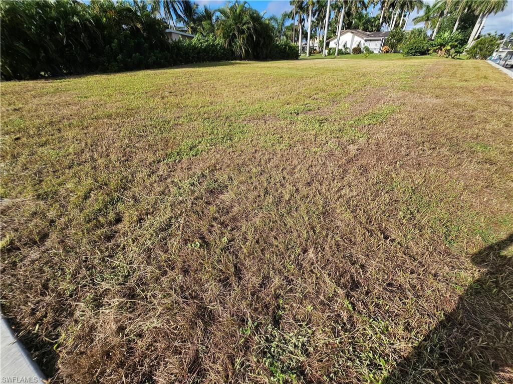 849 Montclaire Ct, Cape Coral, FL 33904 Photo