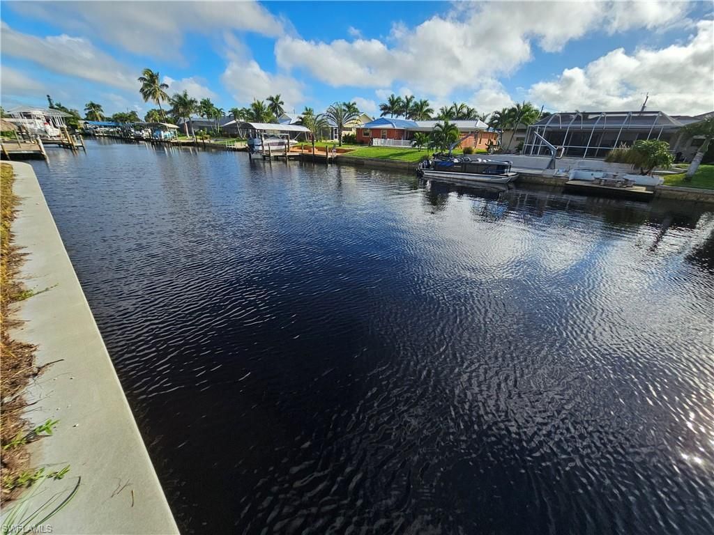 849 Montclaire Ct, Cape Coral, FL 33904 Photo