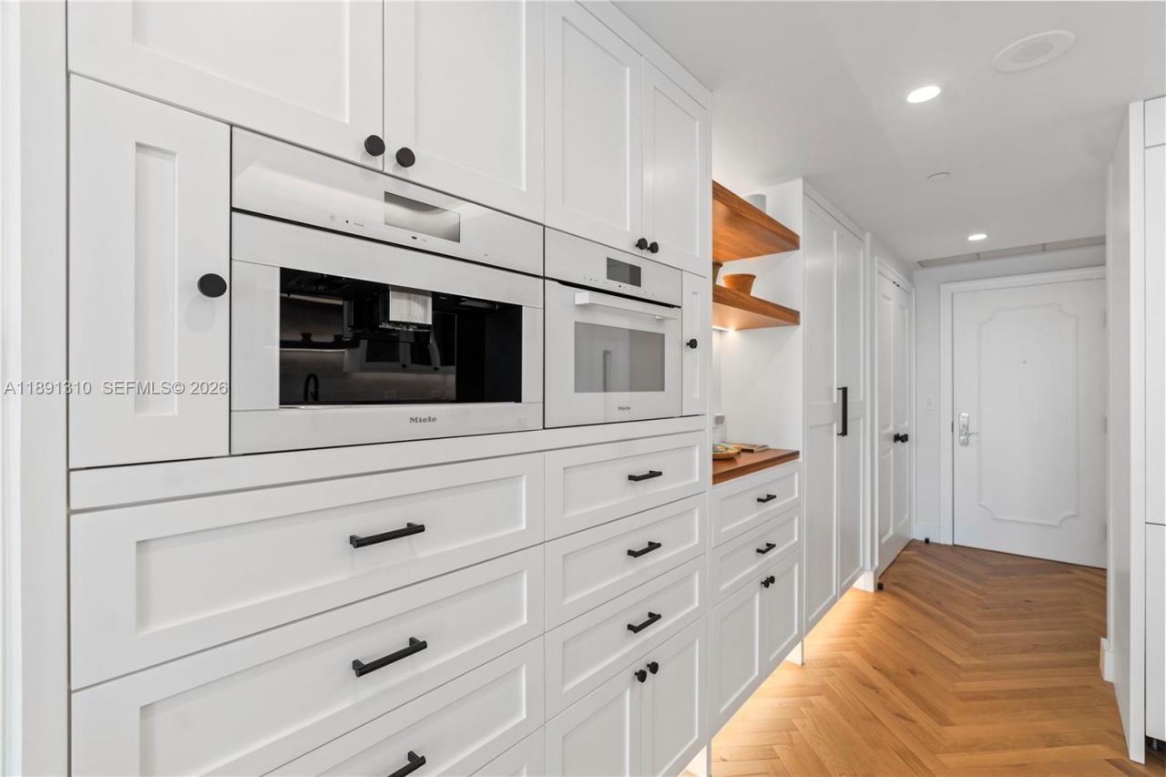 3350 SW 27th Ave, Unit 1503, Coconut Grove, FL 33133 Photo