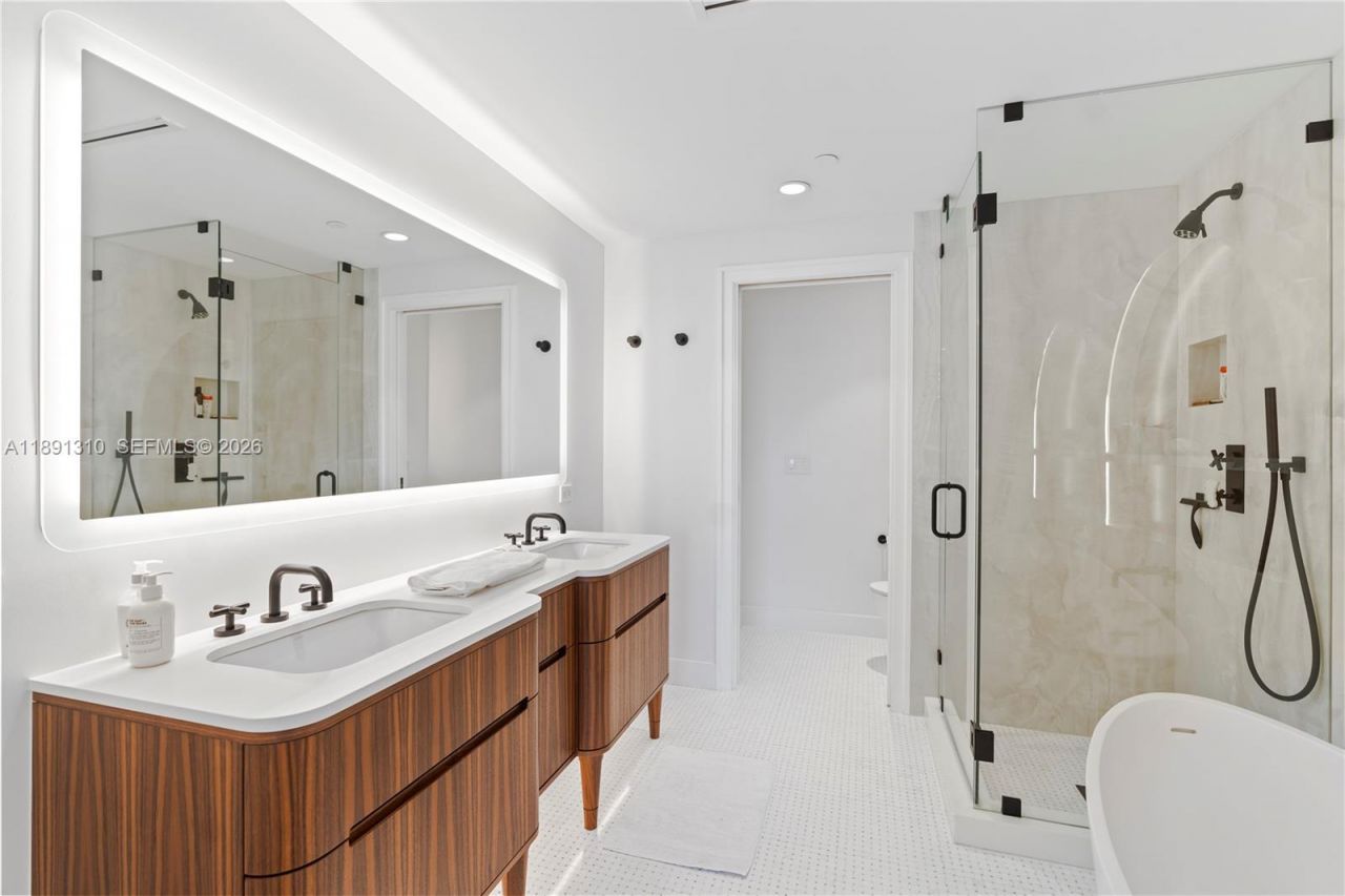 3350 SW 27th Ave, Unit 1503, Coconut Grove, FL 33133 Photo