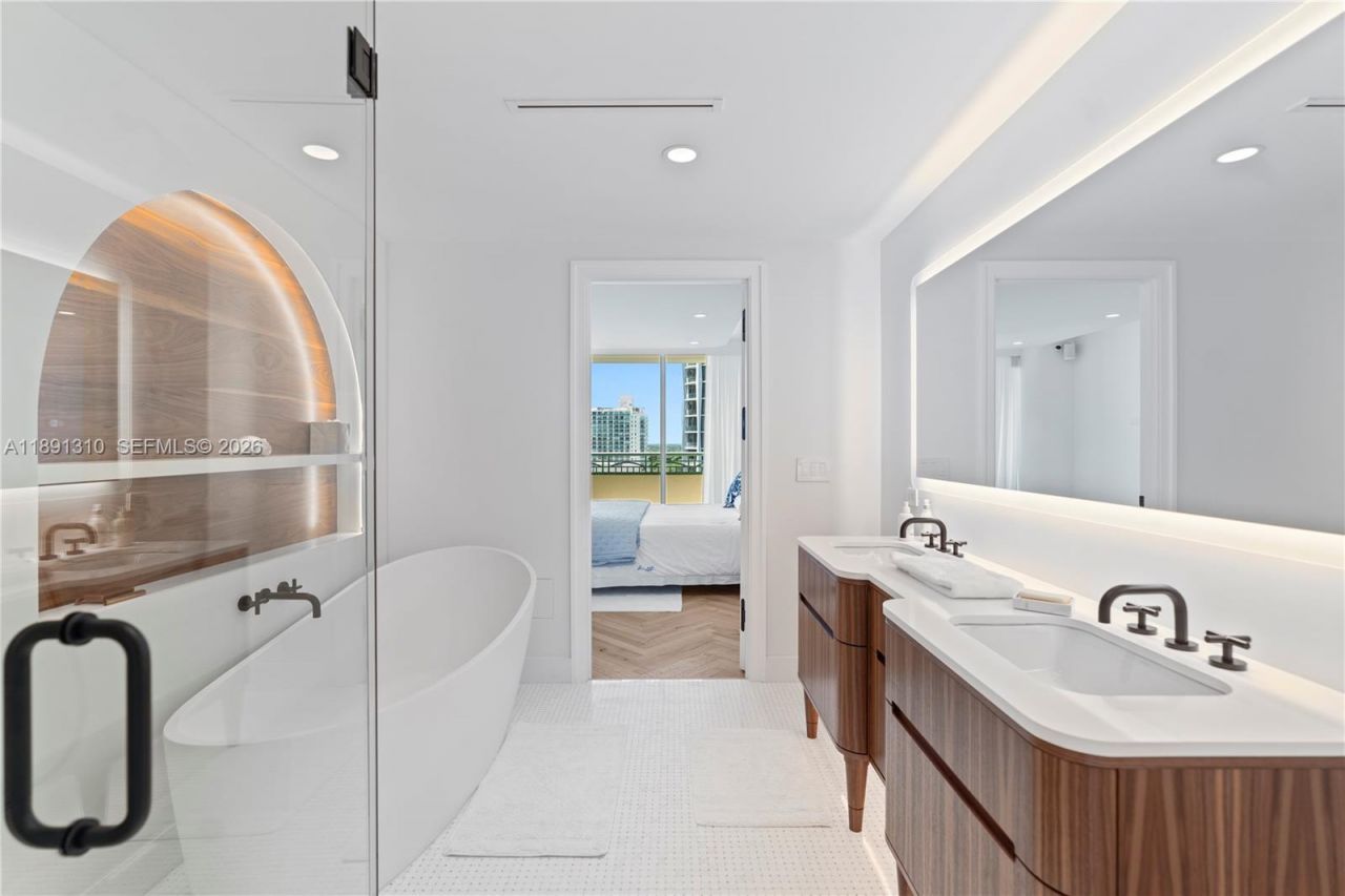 3350 SW 27th Ave, Unit 1503, Coconut Grove, FL 33133 Photo