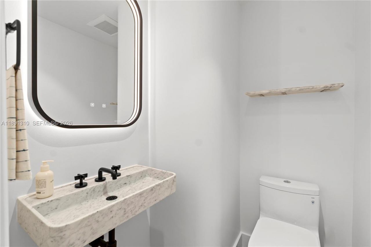 3350 SW 27th Ave, Unit 1503, Coconut Grove, FL 33133 Photo