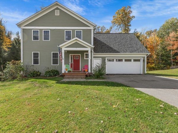 7 Evergreen Drive, Essex, VT 05452