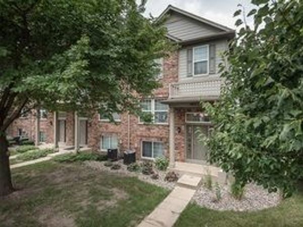 1457 Blackhawk Court, Unit 1, Wood Dale, IL 60191