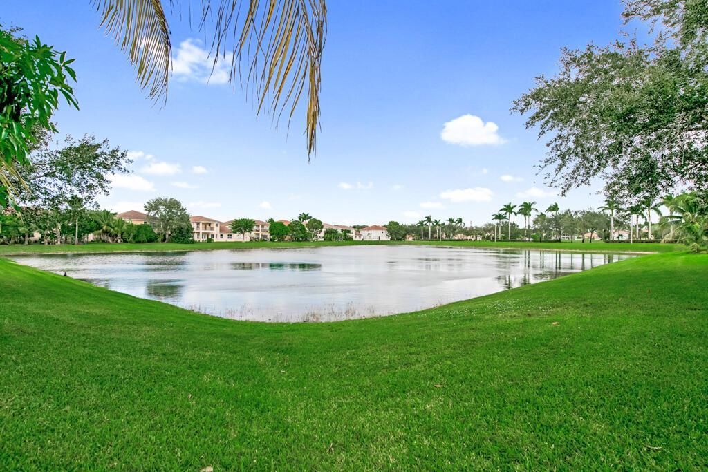 514 Cresta Circle, West Palm Beach, FL 33413 Photo