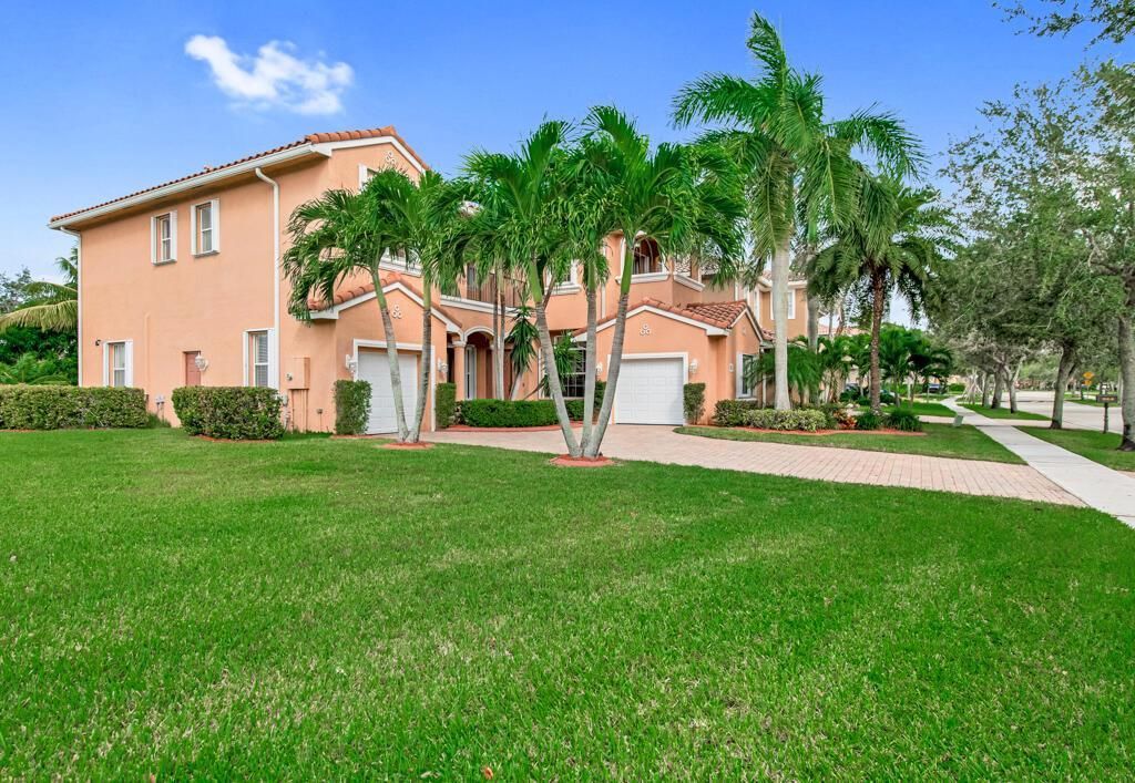 514 Cresta Circle, West Palm Beach, FL 33413 Photo