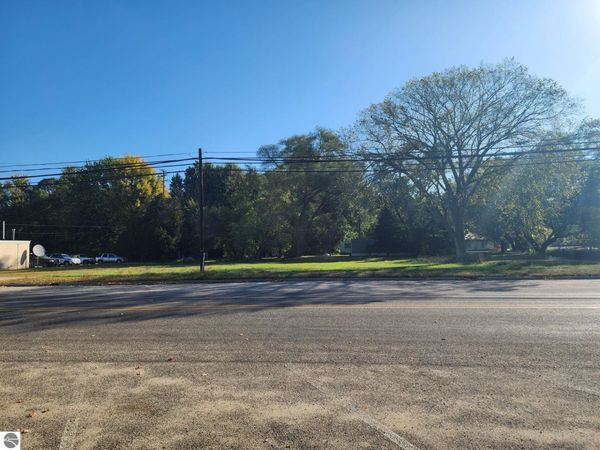 Lumberjack Road N, Riverdale, MI 48877