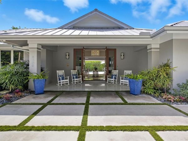 5800 SW 99th Ter, Pinecrest, FL 33156