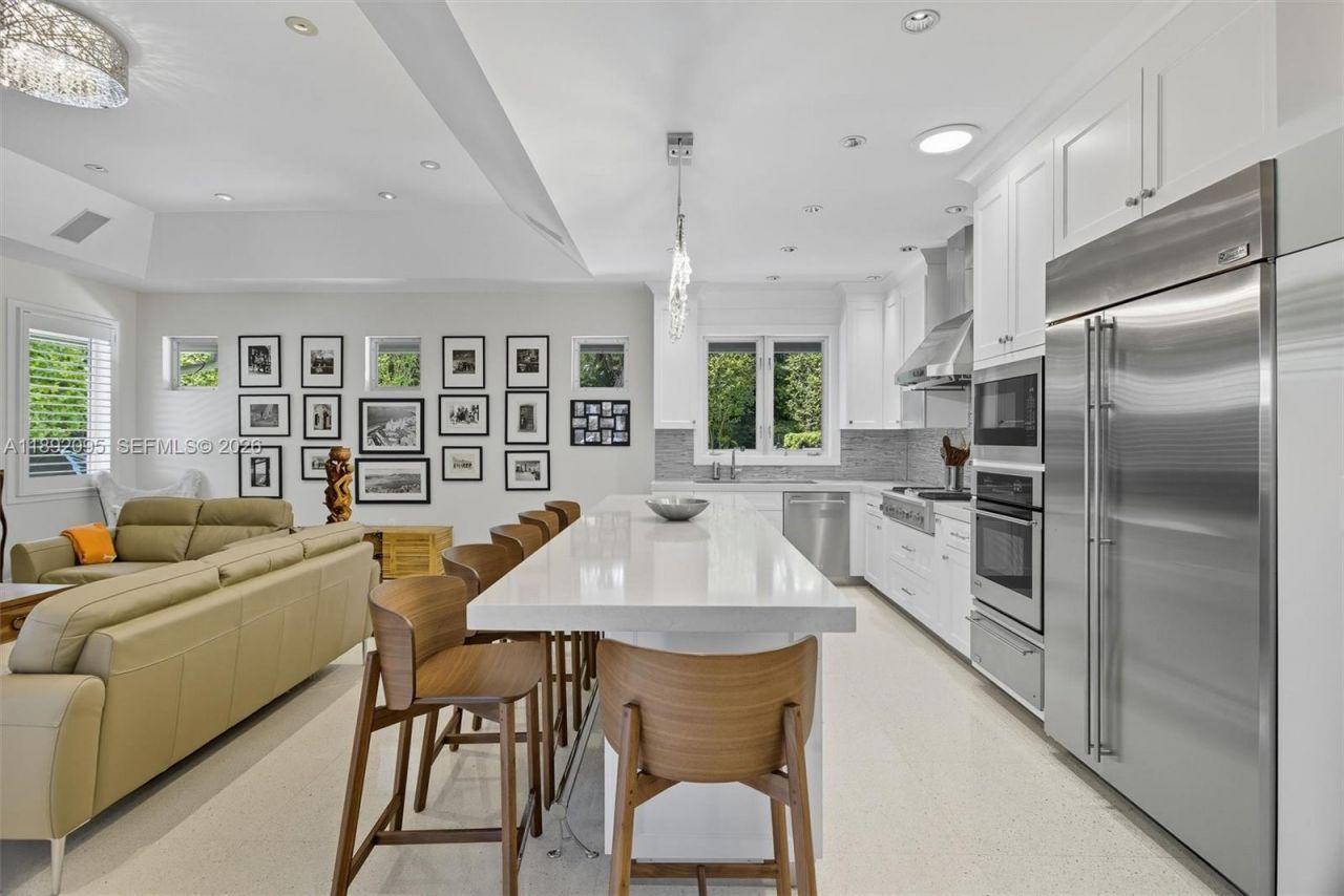 5800 SW 99th Ter, Pinecrest, FL 33156 Photo