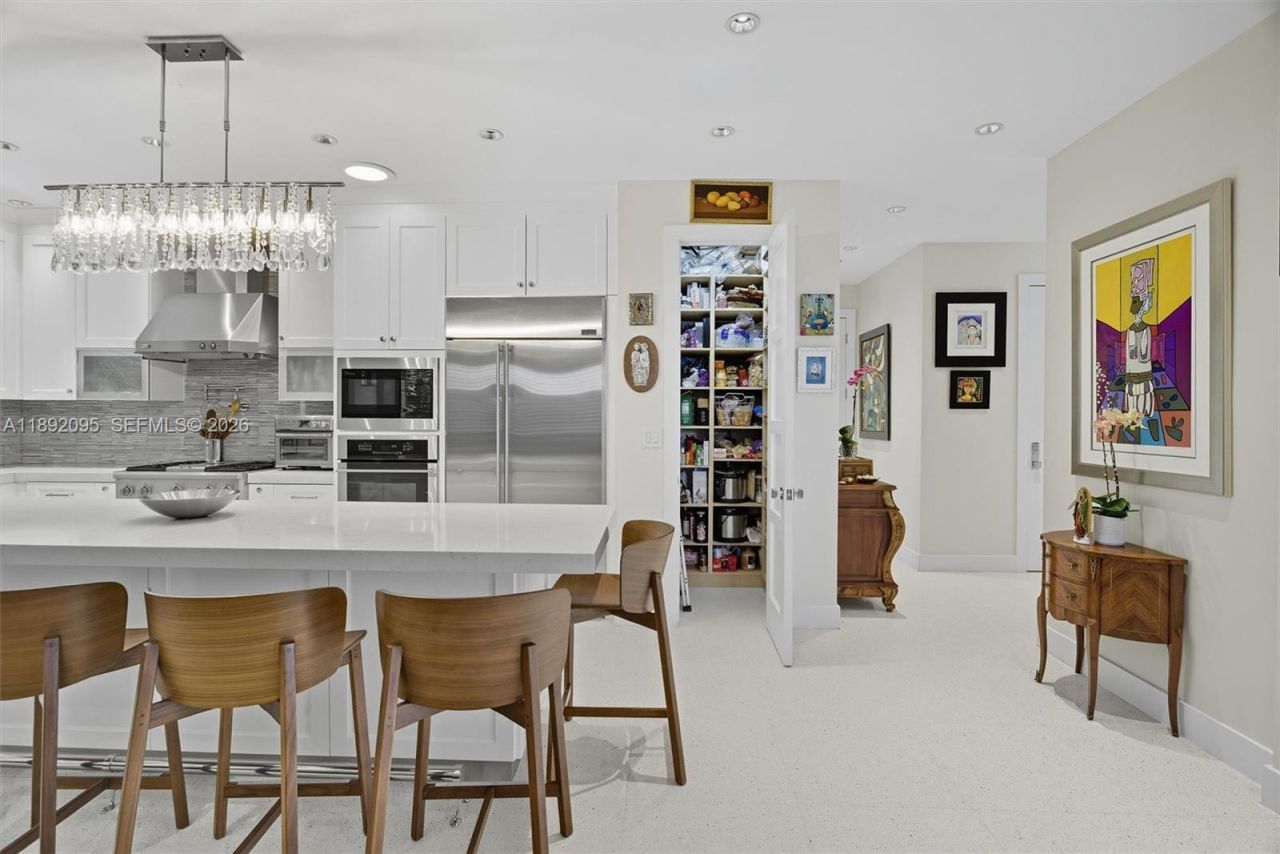 5800 SW 99th Ter, Pinecrest, FL 33156 Photo