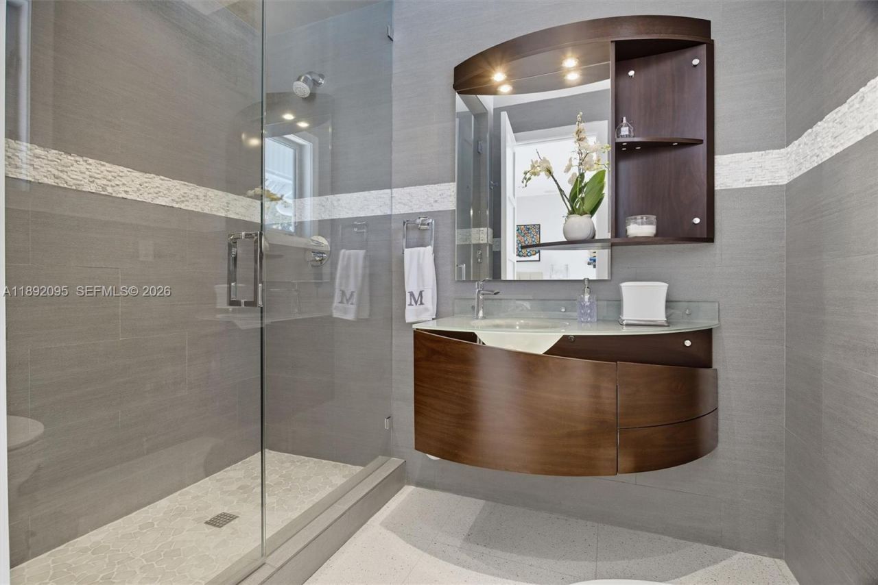 5800 SW 99th Ter, Pinecrest, FL 33156 Photo