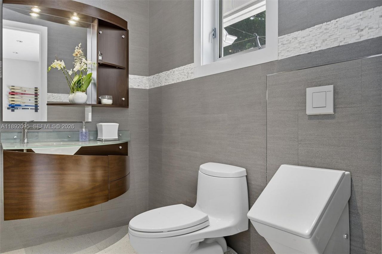 5800 SW 99th Ter, Pinecrest, FL 33156 Photo