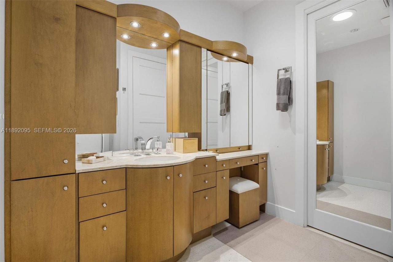 5800 SW 99th Ter, Pinecrest, FL 33156 Photo