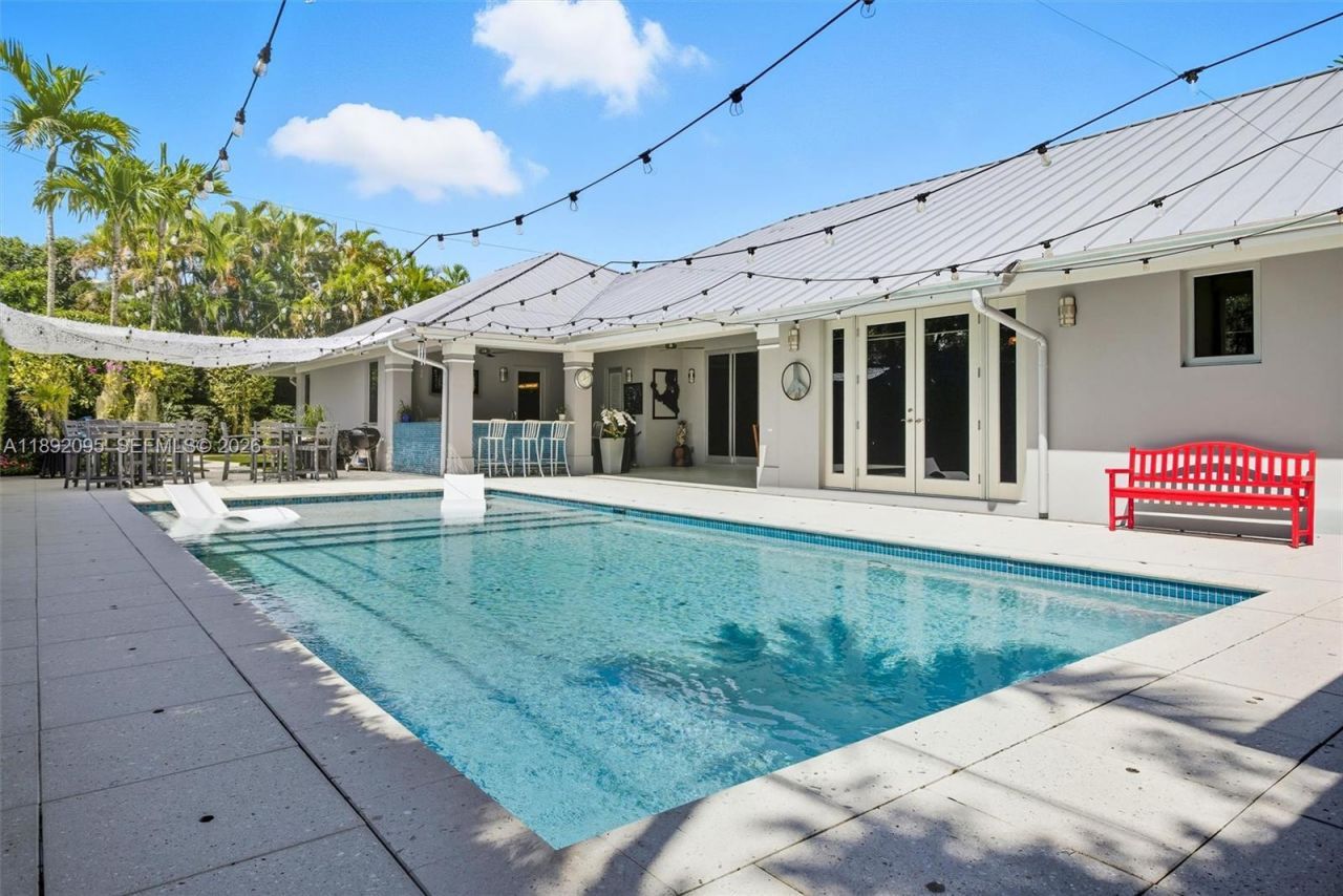 5800 SW 99th Ter, Pinecrest, FL 33156 Photo