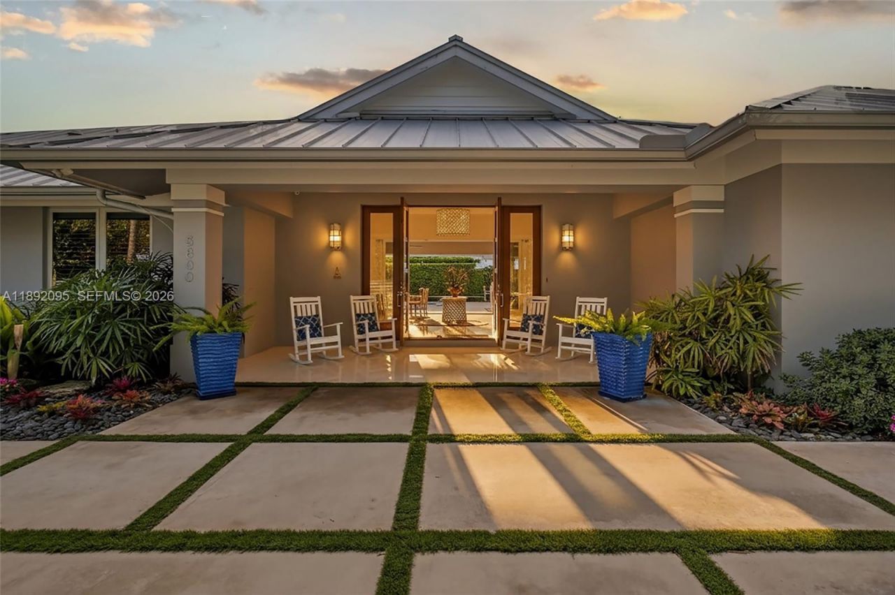 5800 SW 99th Ter, Pinecrest, FL 33156 Photo